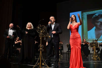 Sanat Güneşi Bursa'da şarkılarıyla anıldı