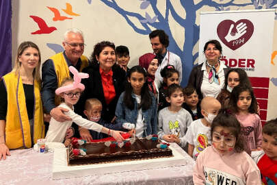 Bursa LÖDER gönüllülerinden 23 Nisan'a özel kutlama